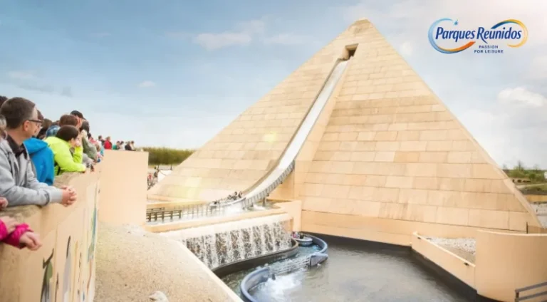 parques-reunidos-reducida-con-logo